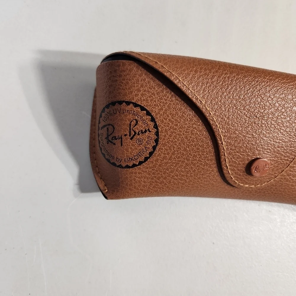 Ray-Ban Brown Pebbled Leather Glasses Case Semi-Soft Flip Top
